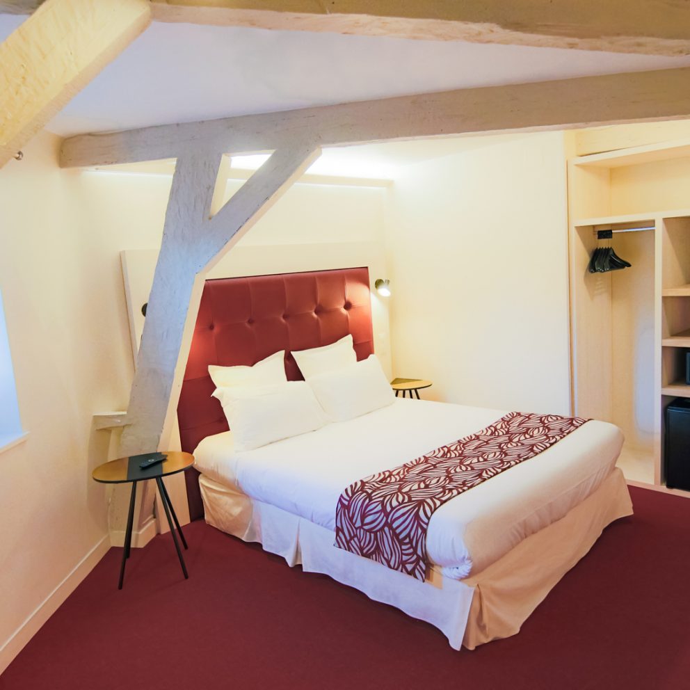 Chambre confort - anthantique et moderne - hotel montaigne sarlat